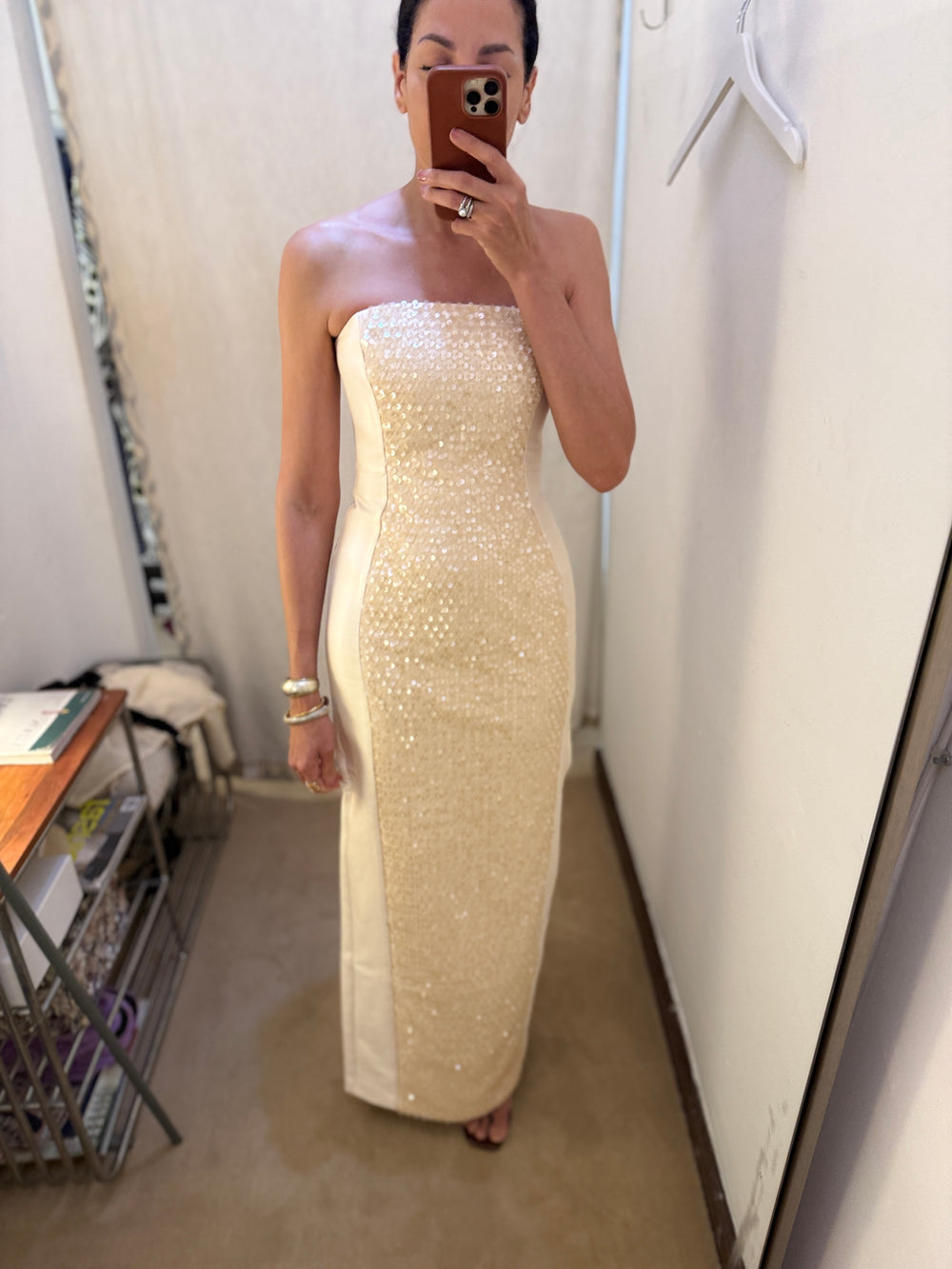 the dress. that's it. that's the post.