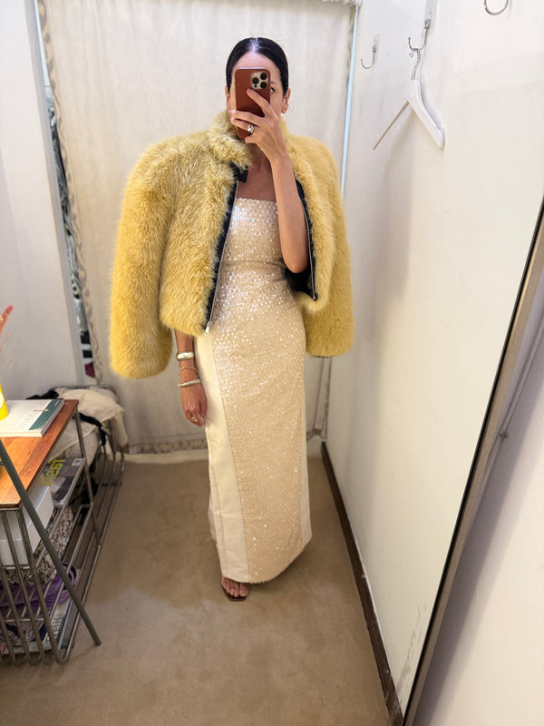 same dress + yellow fur. now it's a party.