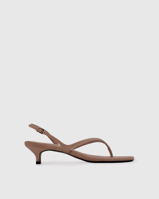 Squared Thongs | Taupe Suede - MATTHÉ - shoes